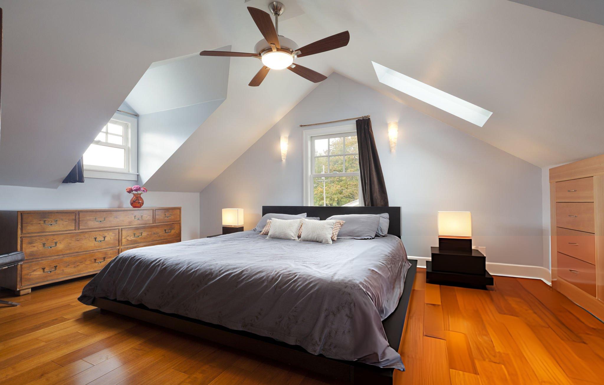 How to Choose the Perfect Small Ceiling Fan with Light