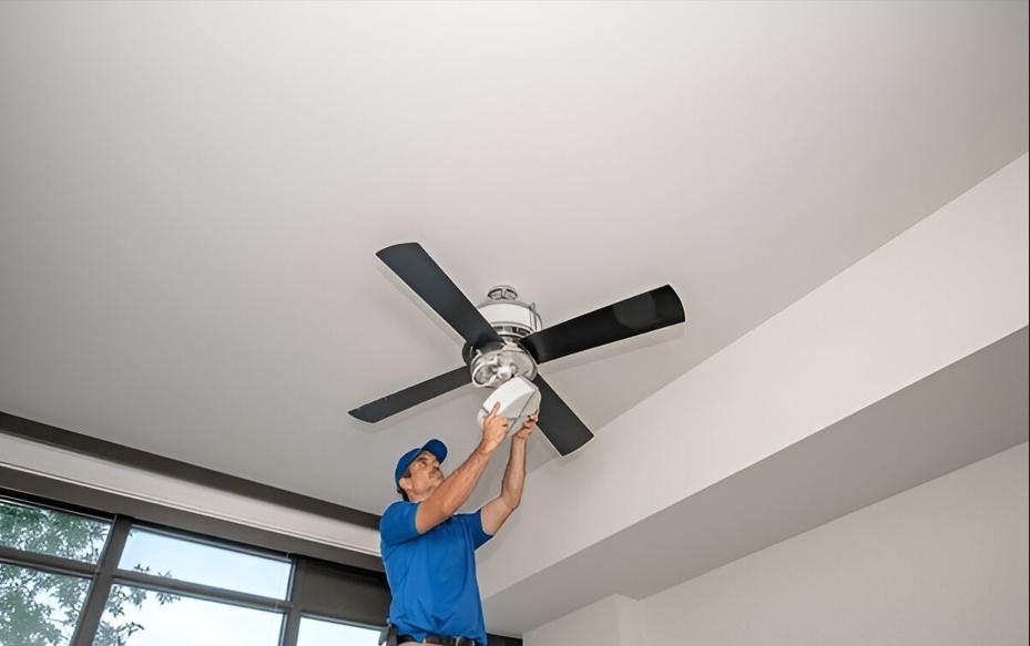 Ceiling Fan Light Kit
